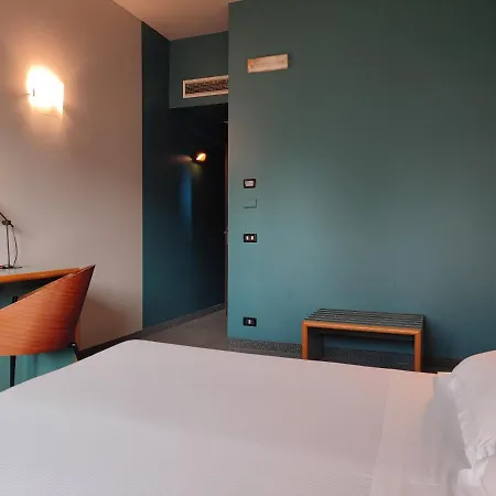 Stay Hotel Hotel