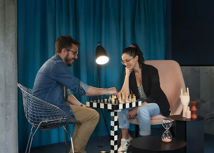 Stay Hotel מלון 3*